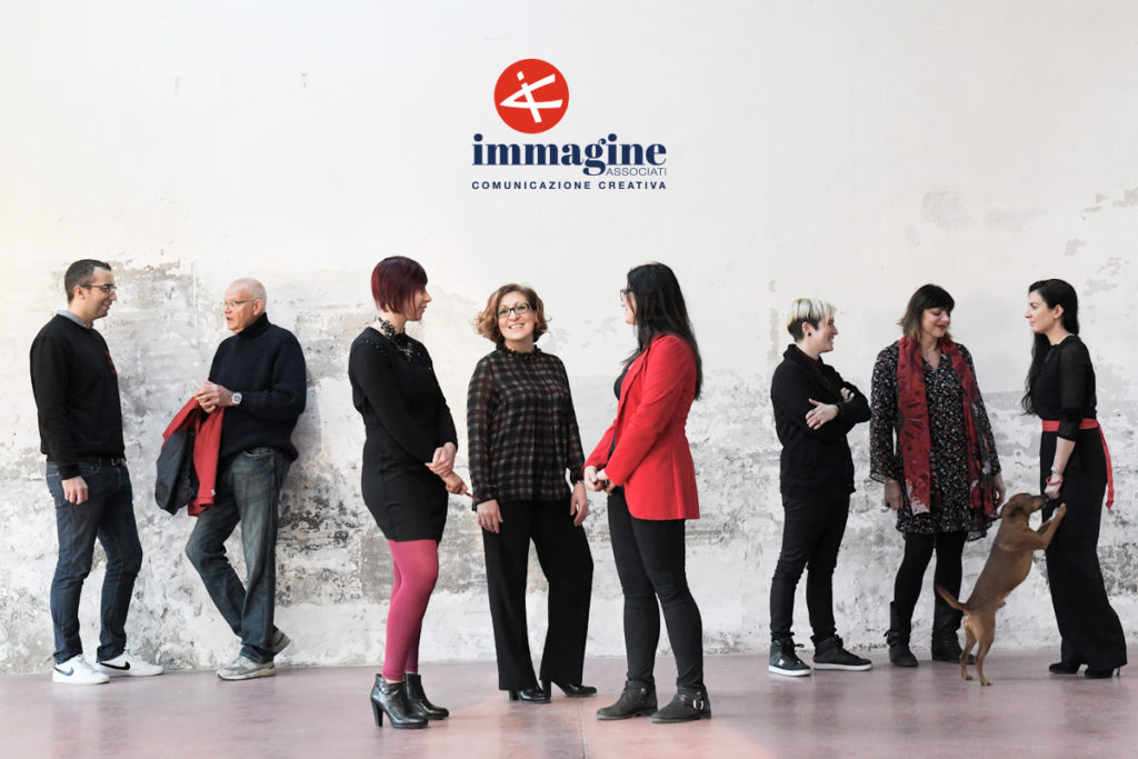 Immagine Associati è lo studio di Consulenza e Sviluppo di Contenuti, Specializzata in Creatività Pubblicitaria e Sistemi di Marketing per Acquisizione di Nuovi Clienti e Aumento delle Vendite